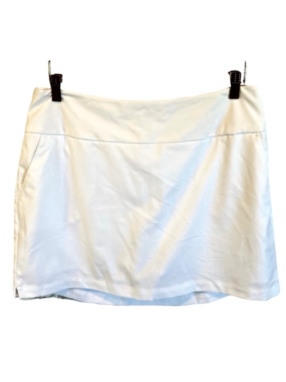 Adidas skort. Size L. White. Pockets. Shorts underneath.